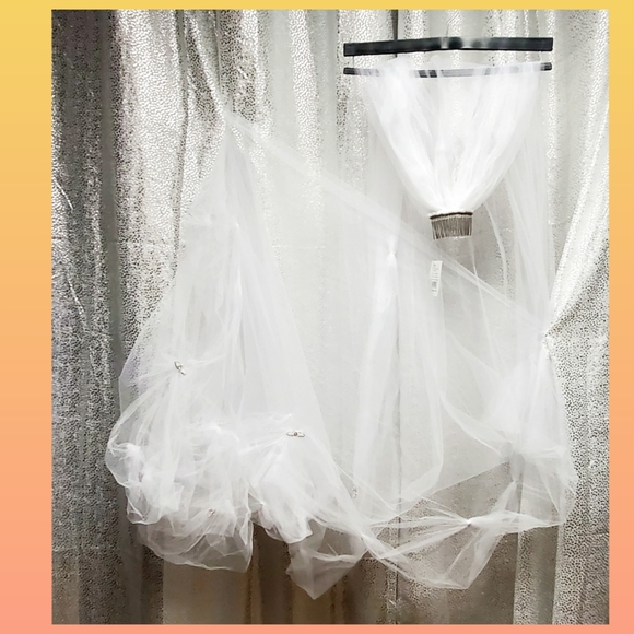 Cathedral Bridal Veils With Swarvoski Crystallized Sequins - Picture 5 of 16